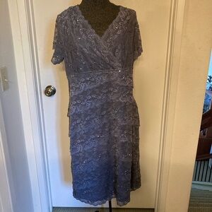 Stretchy lacey dress